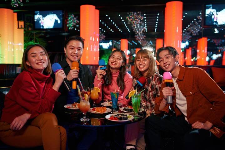 Explore the best Korean karaoke in Toronto. Whether you're a KPOP fan or a newbie, enjoy authentic sound, lively atmosphere, and great food near Downtown Toronto.